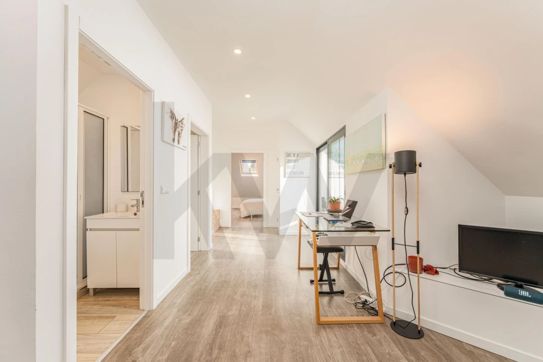 Moradia T4 para Venda em Funchal (Santa Maria Maior) Foto 30