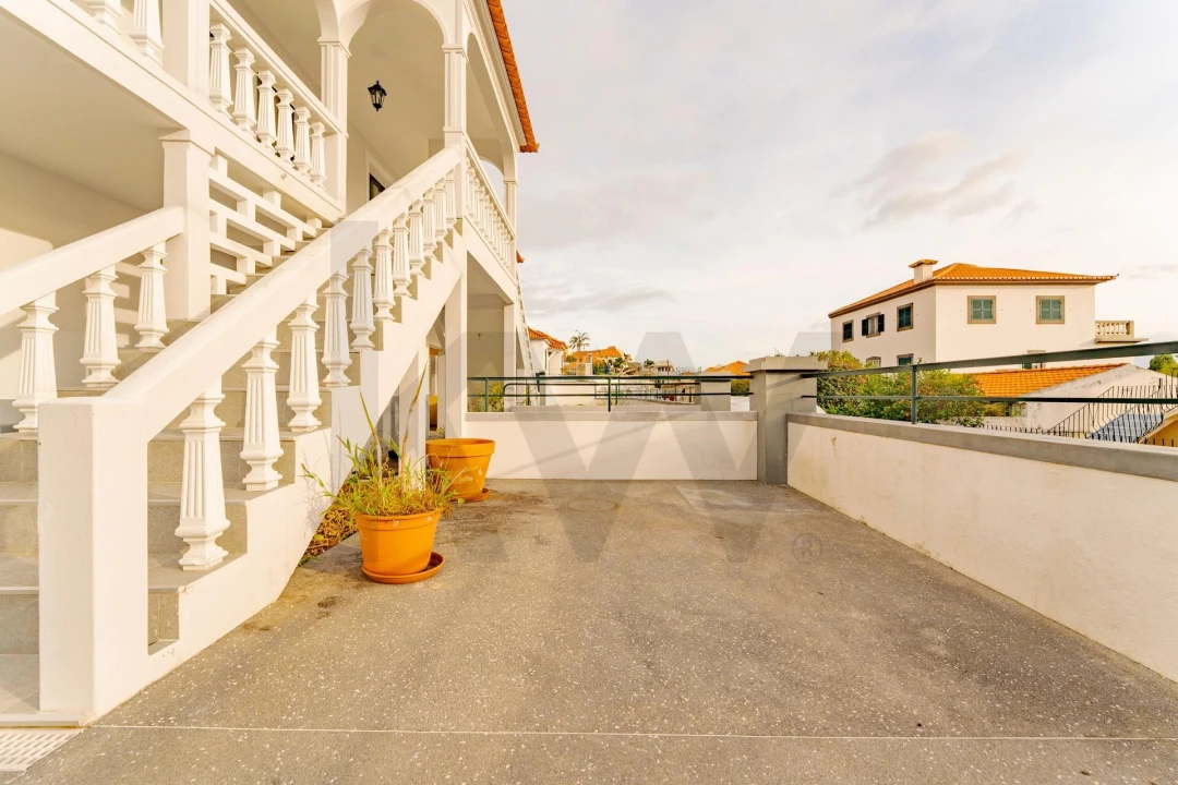 Moradia T4 para Venda em Funchal (Santa Maria Maior) Foto 39