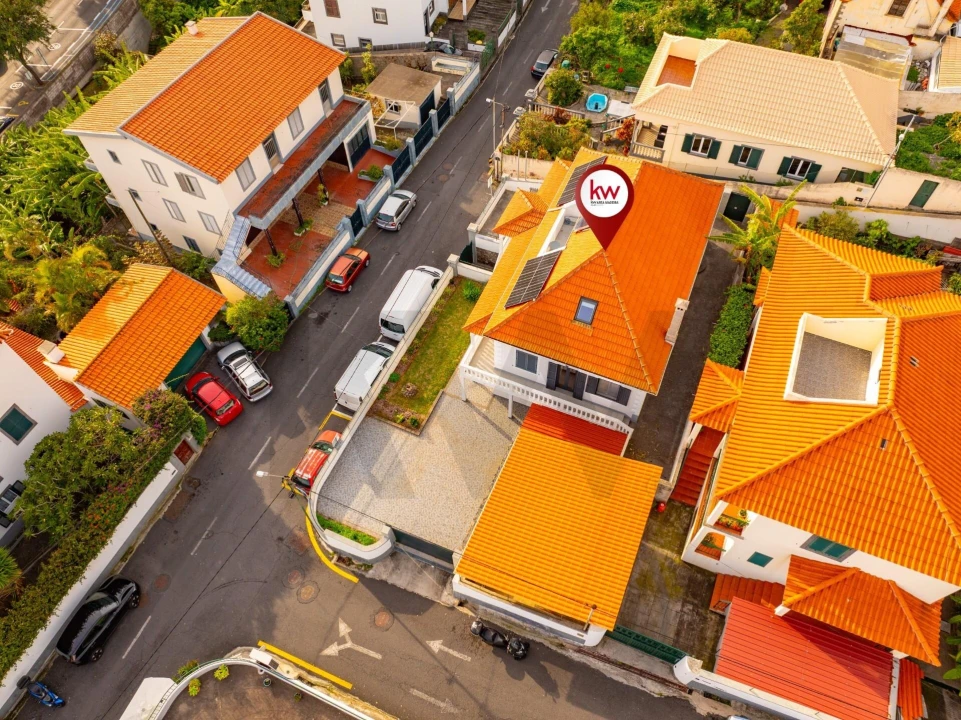 Moradia T4 para Venda em Funchal (Santa Maria Maior) Foto 68