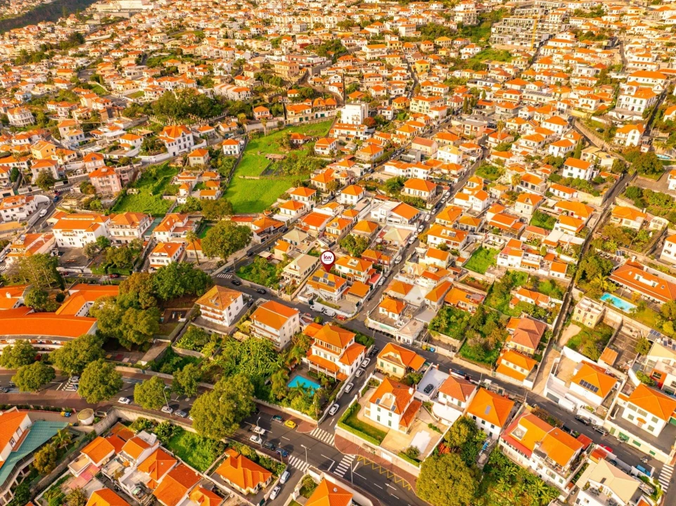 Moradia T4 para Venda em Funchal (Santa Maria Maior) Foto 67