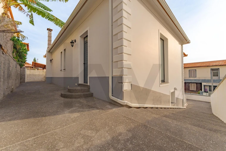 Moradia T4 para Venda em Funchal (Santa Maria Maior) Foto 45