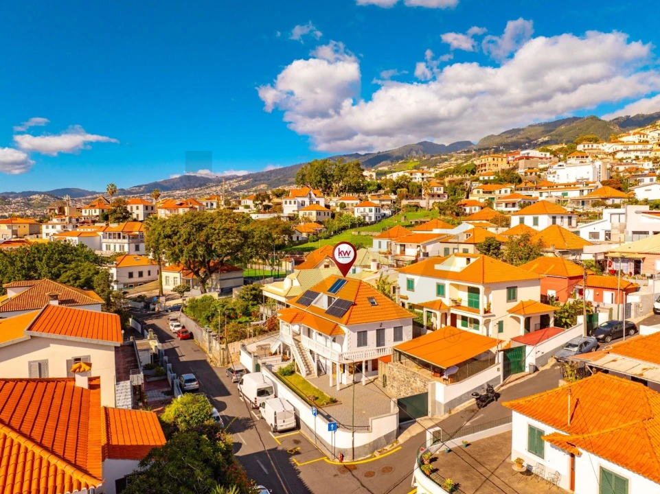 Moradia T4 para Venda em Funchal (Santa Maria Maior) Foto 60