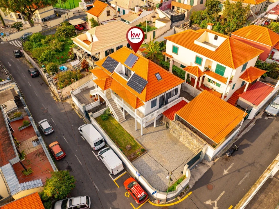 Moradia T4 para Venda em Funchal (Santa Maria Maior) Foto 57