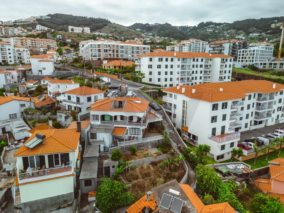Moradia T2 para Venda em Caniço Foto 8
