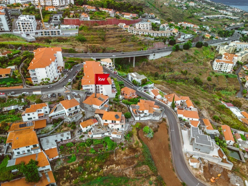 Moradia T2 para Venda em Caniço Foto 21