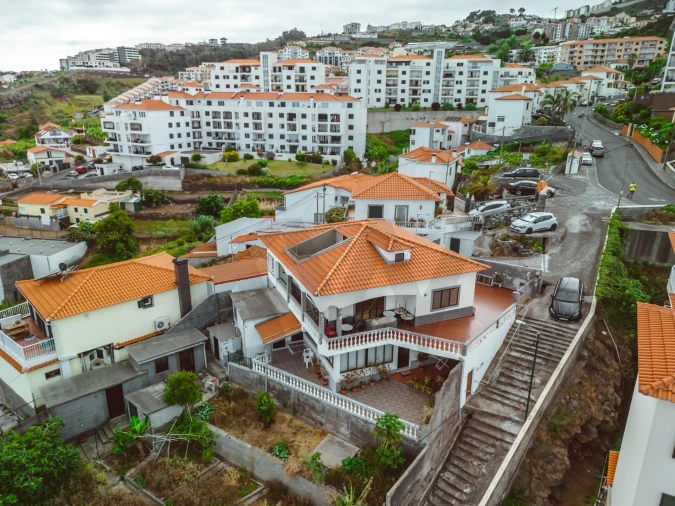 Moradia T2 para Venda em Caniço Foto 2