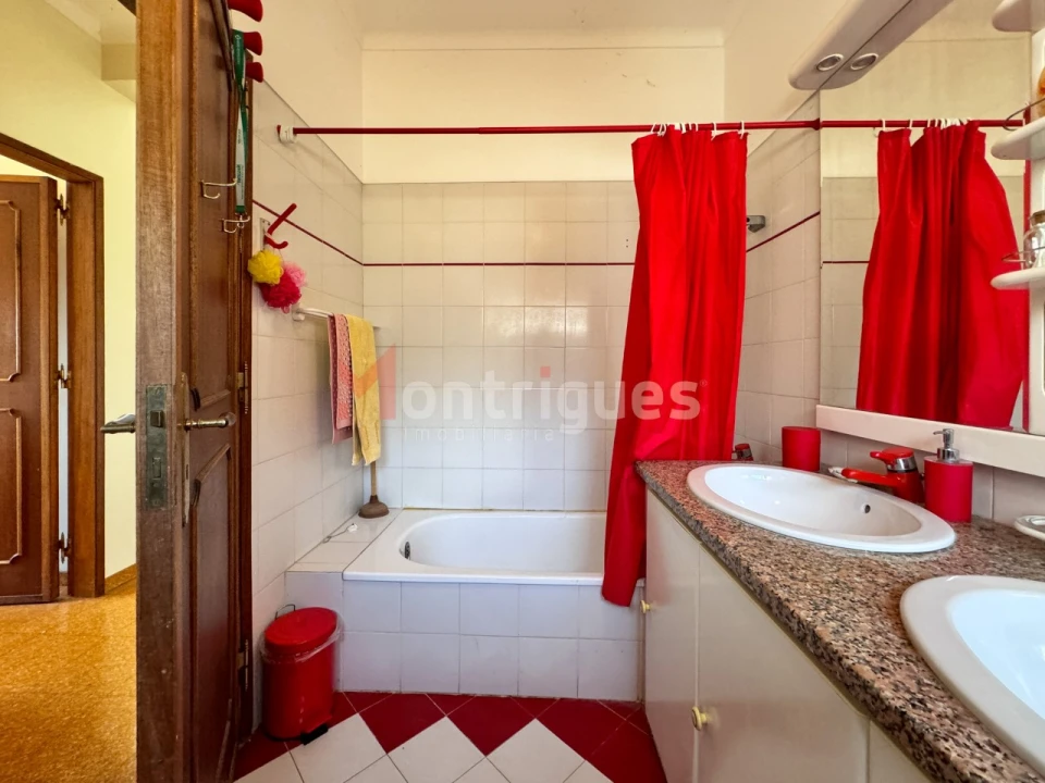 Moradia T5 para Venda em Alhandra, São João dos Montes e Calhandriz Foto 27