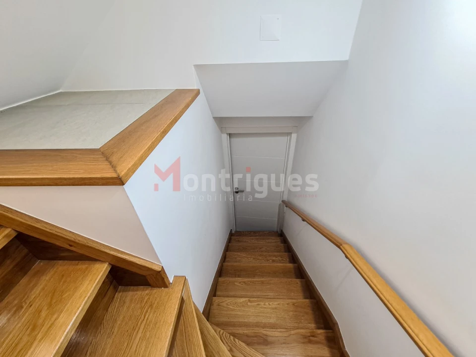 Moradia T3 para Venda em Ericeira Foto 40