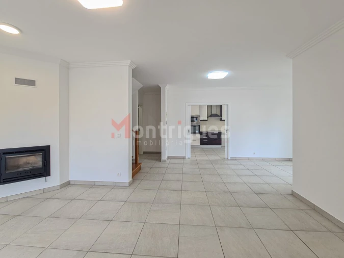 Moradia T3 para Venda em Ericeira Foto 10