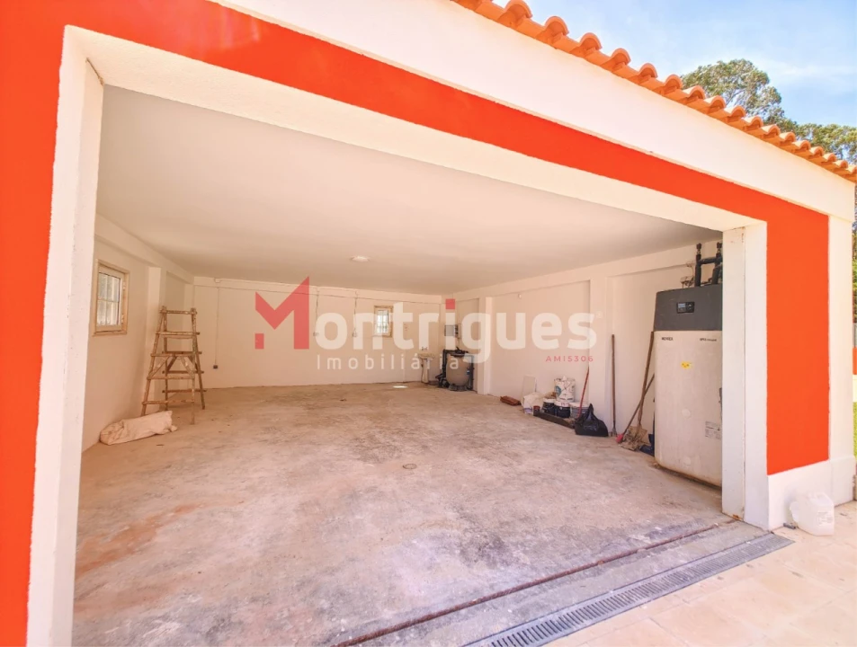 Moradia T4 para Venda em Santa Maria e São Miguel, São Martinho, São Pedro Penaferrim Foto 9