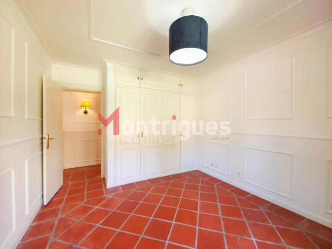 Moradia T4 para Venda em Santa Maria e São Miguel, São Martinho, São Pedro Penaferrim Foto 27