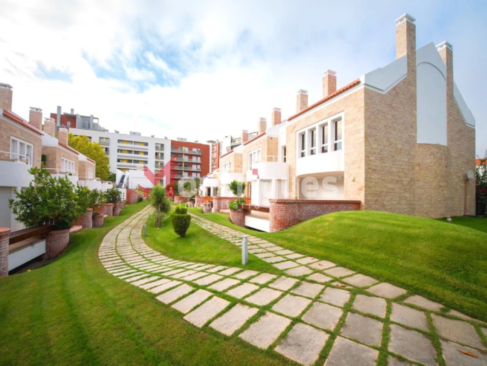 Moradia T4 para Venda em Parque das Nações Foto 1