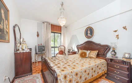 Apartamento T2 para Venda em Olivais