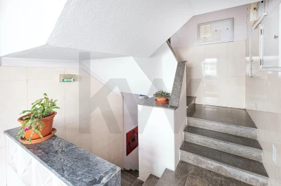 Apartamento T2 para Venda em Olivais
