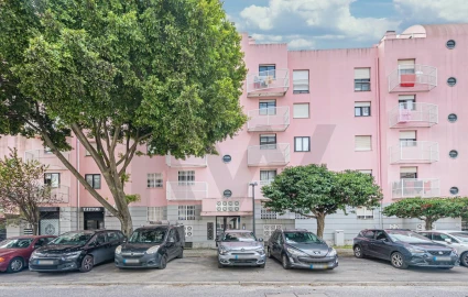 Apartamento T2 para Venda em Olivais