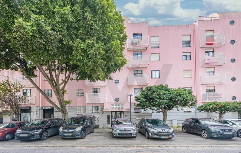 Apartamento T2 para Venda em Olivais Foto 5