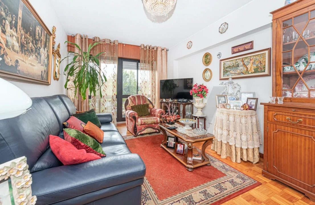 Apartamento T2 para Venda em Olivais Foto 9