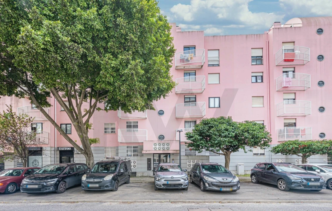 Apartamento T2 para Venda em Olivais Foto 5