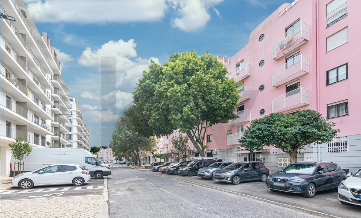 Apartamento T2 para Venda em Olivais Foto 1