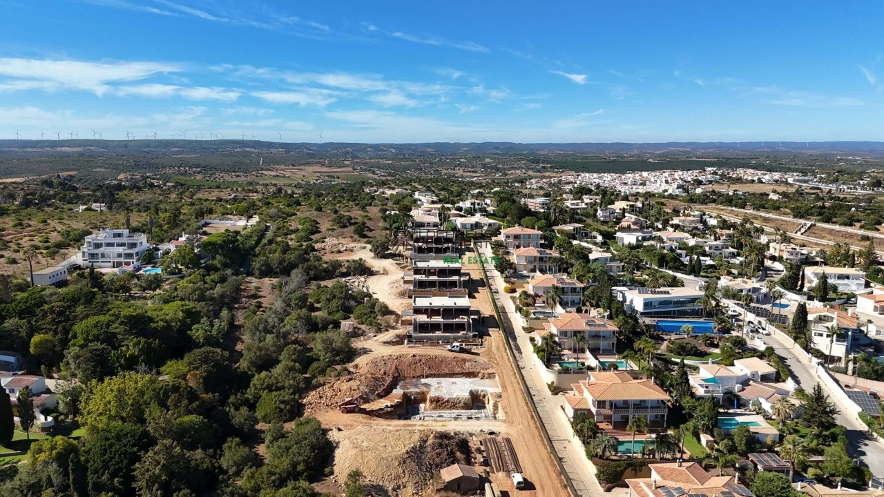 Moradia T3 para Venda em Luz Foto 13