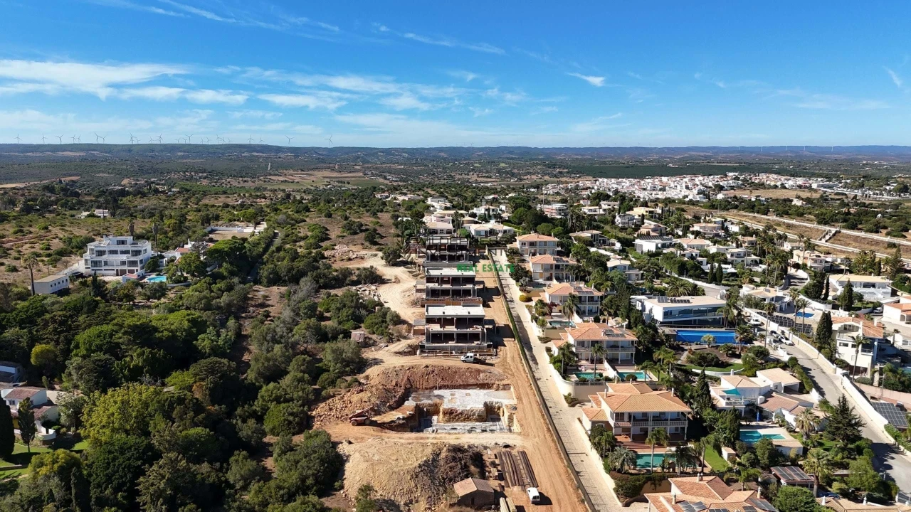 Moradia T3 para Venda em Luz Foto 13