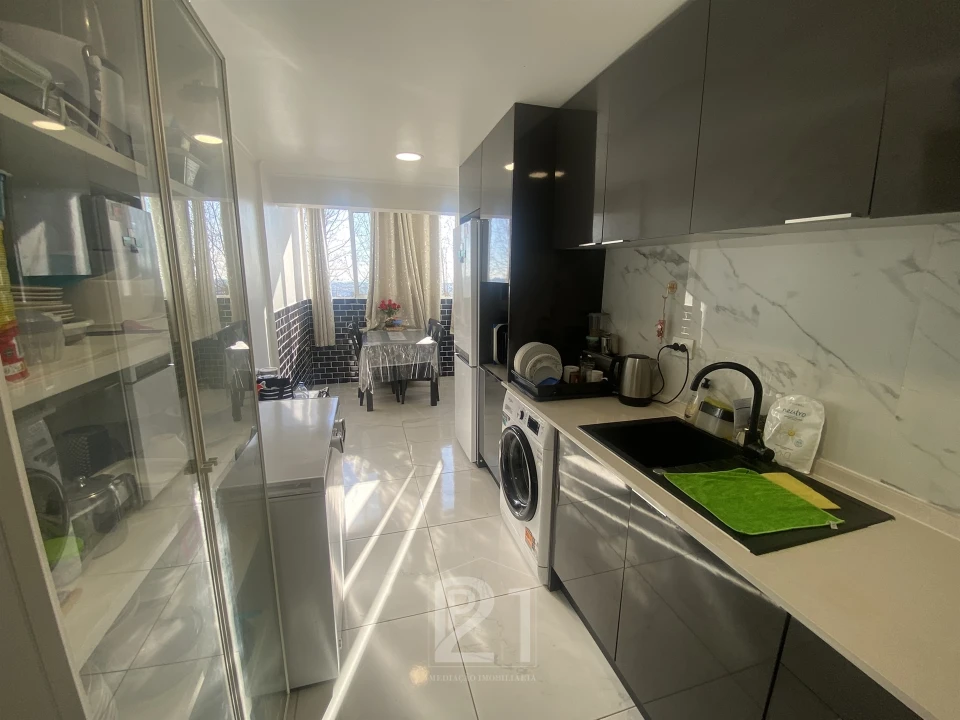 Apartamento T2 para Venda em Massamá e Monte Abraão Foto 19