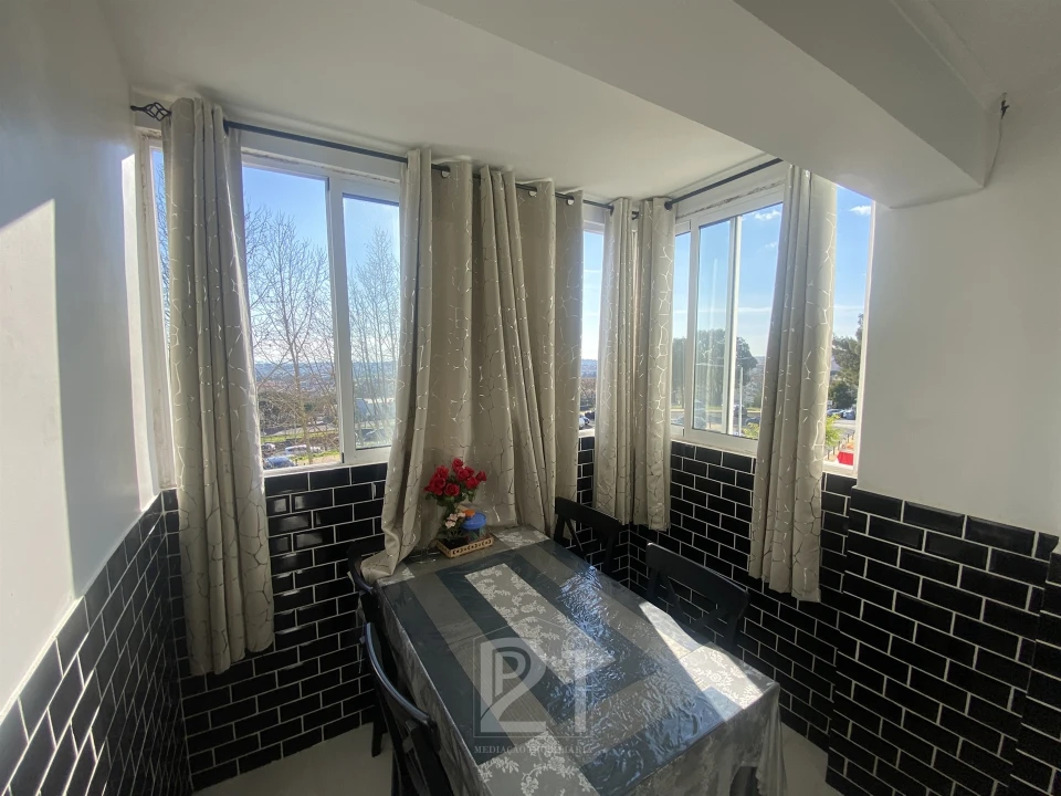 Apartamento T2 para Venda em Massamá e Monte Abraão Foto 21