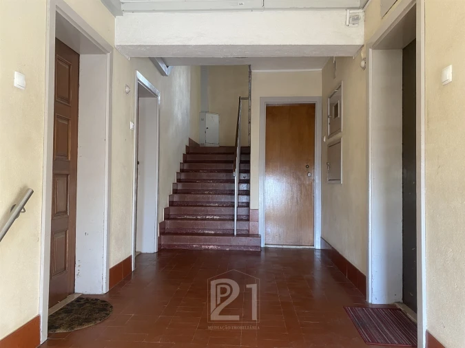 Apartamento T2 para Venda em Massamá e Monte Abraão Foto 27