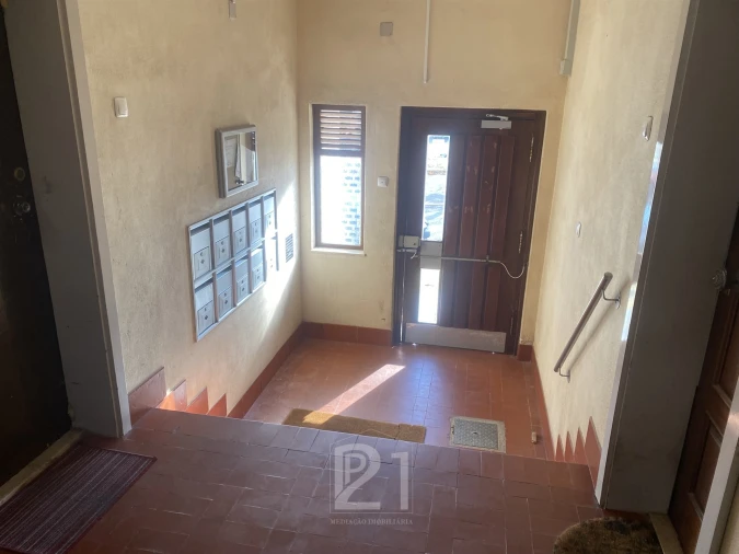 Apartamento T2 para Venda em Massamá e Monte Abraão Foto 26