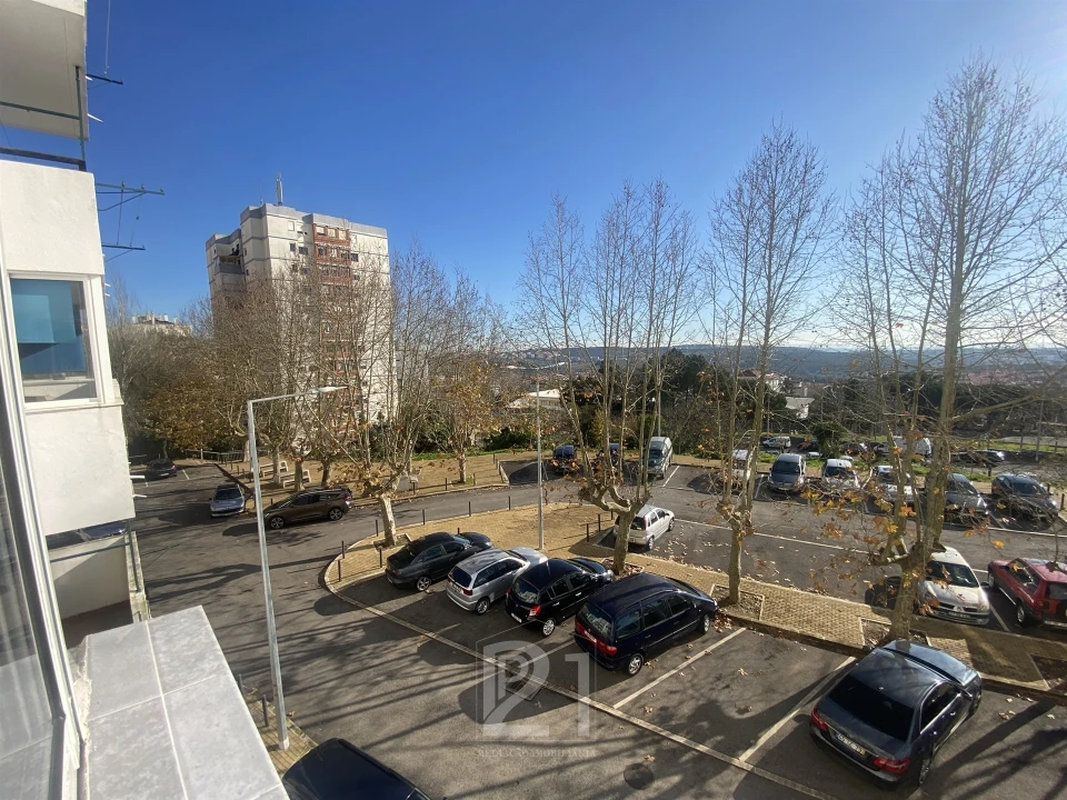 Apartamento T2 para Venda em Massamá e Monte Abraão Foto 17