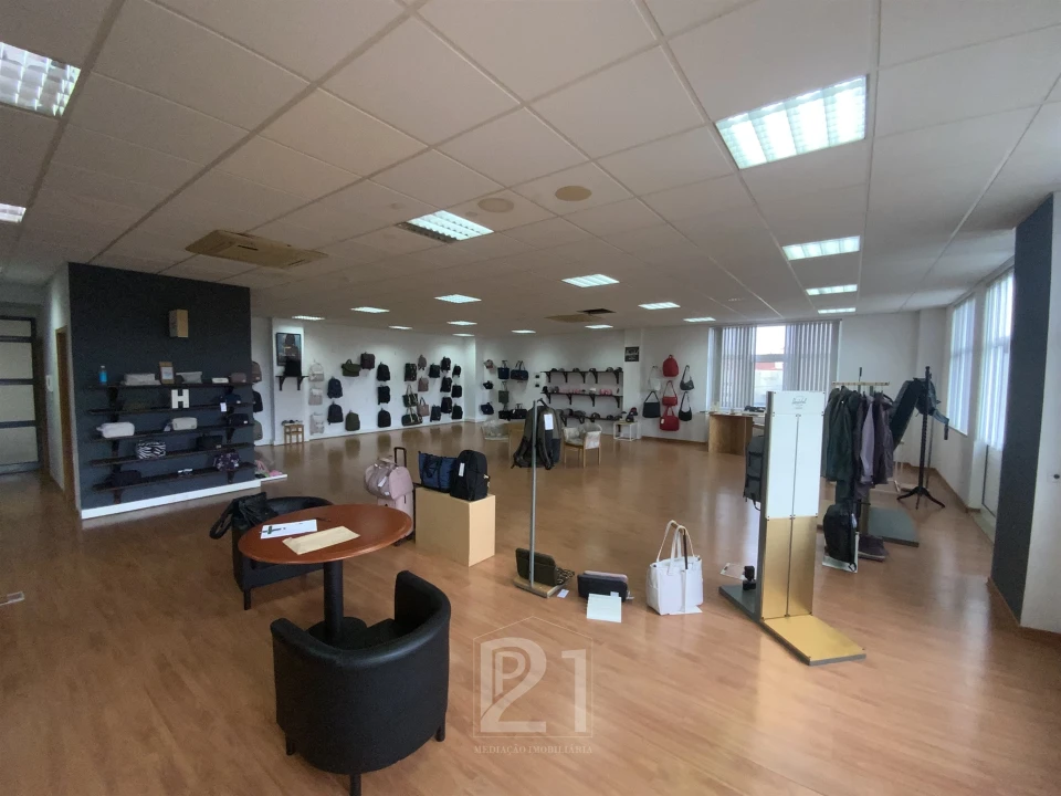 Escritório para Venda em Cacém e São Marcos Foto 5