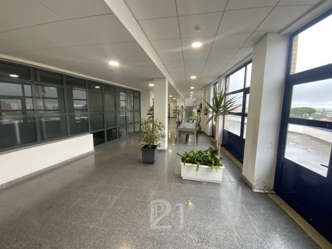 Escritório para Venda em Cacém e São Marcos Foto 25