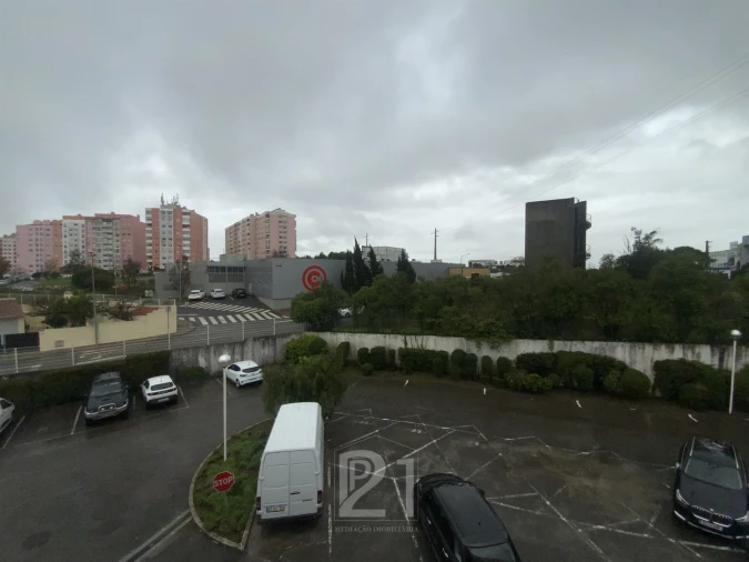 Escritório para Venda em Cacém e São Marcos Foto 16