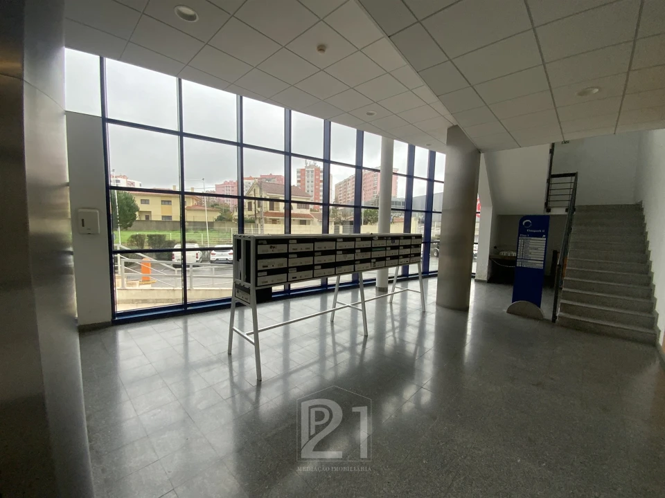 Escritório para Venda em Cacém e São Marcos Foto 26