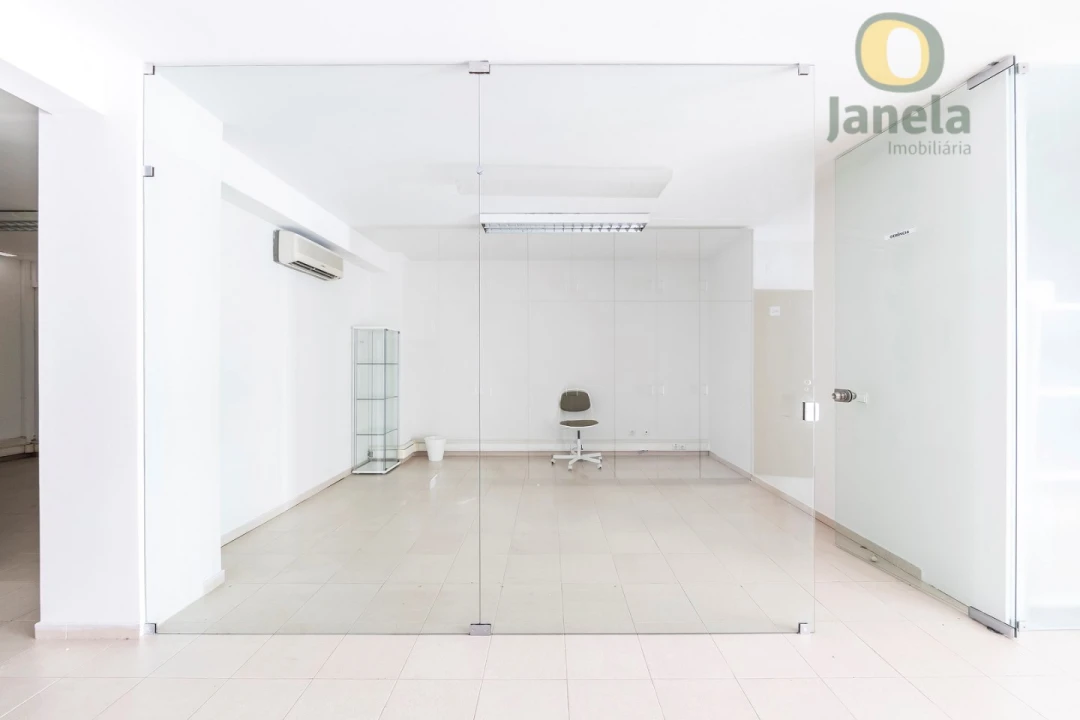 Loja para Venda em Faro (Sé e São Pedro) Foto 9