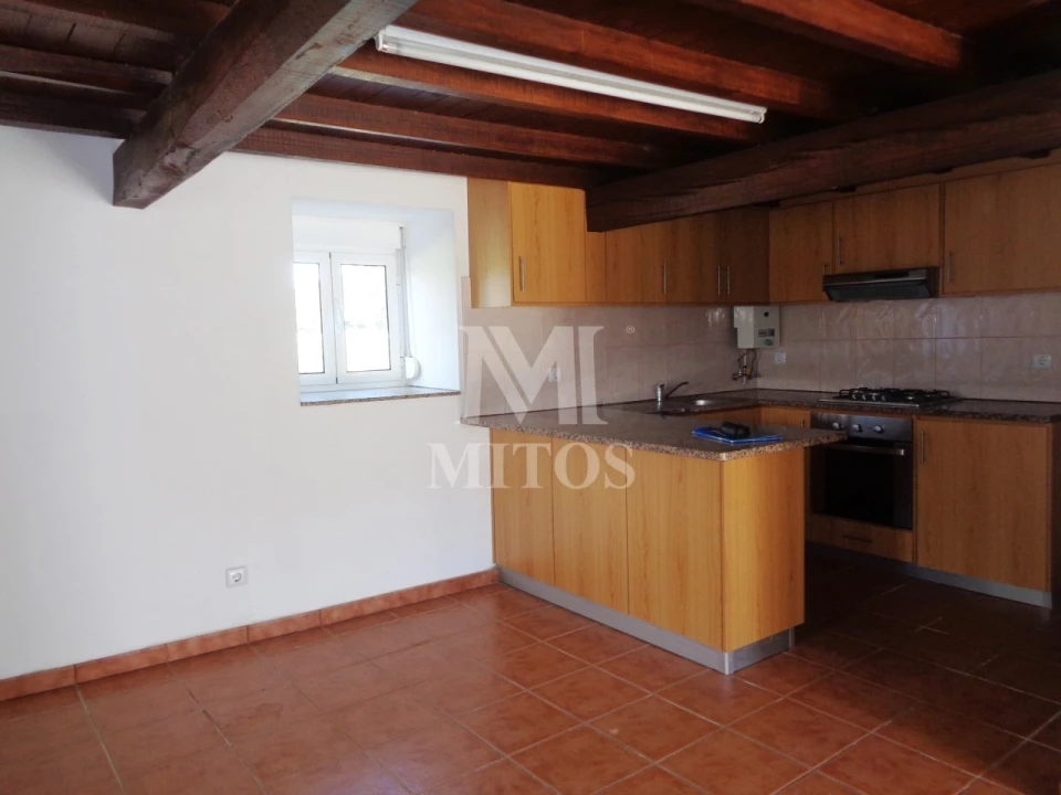 Moradia T2 para Arrendamento em Cardielos e Serreleis Foto 2