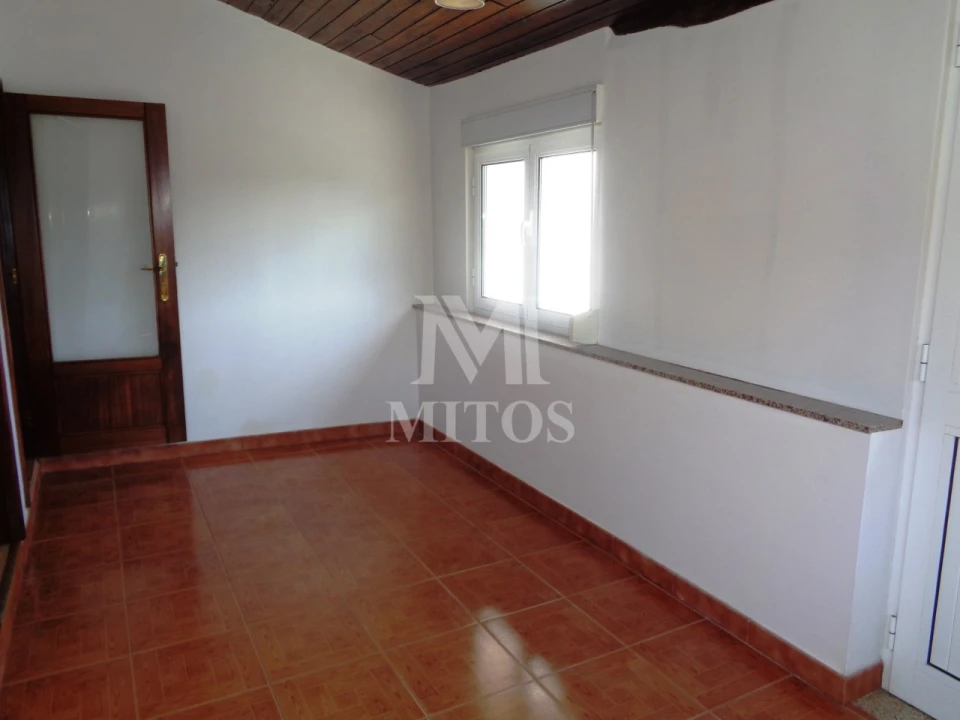 Moradia T2 para Arrendamento em Cardielos e Serreleis Foto 9