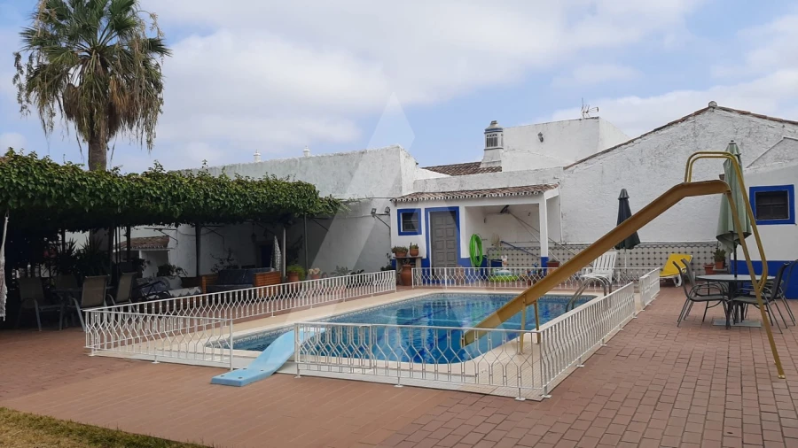 Moradia T5 para Venda em São Brás de Alportel Foto 6