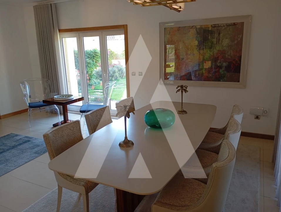 Moradia T6 para Venda em Palhaça Foto 6