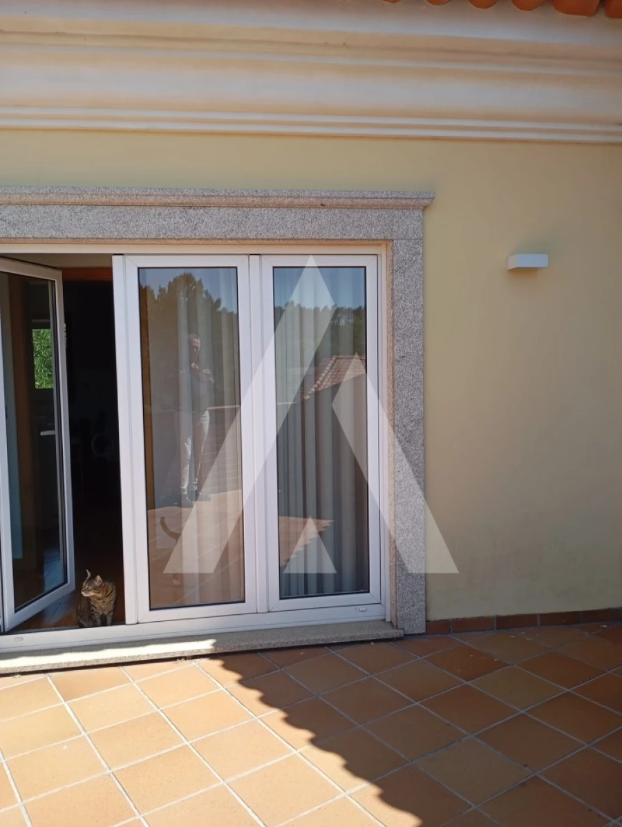 Moradia T6 para Venda em Palhaça Foto 46