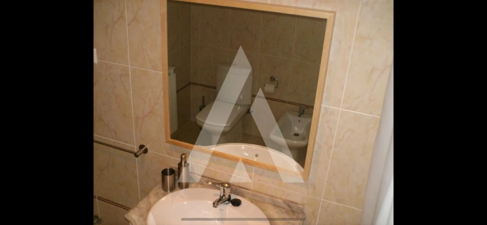 Apartamento T2 para Venda em Loivo Foto 8