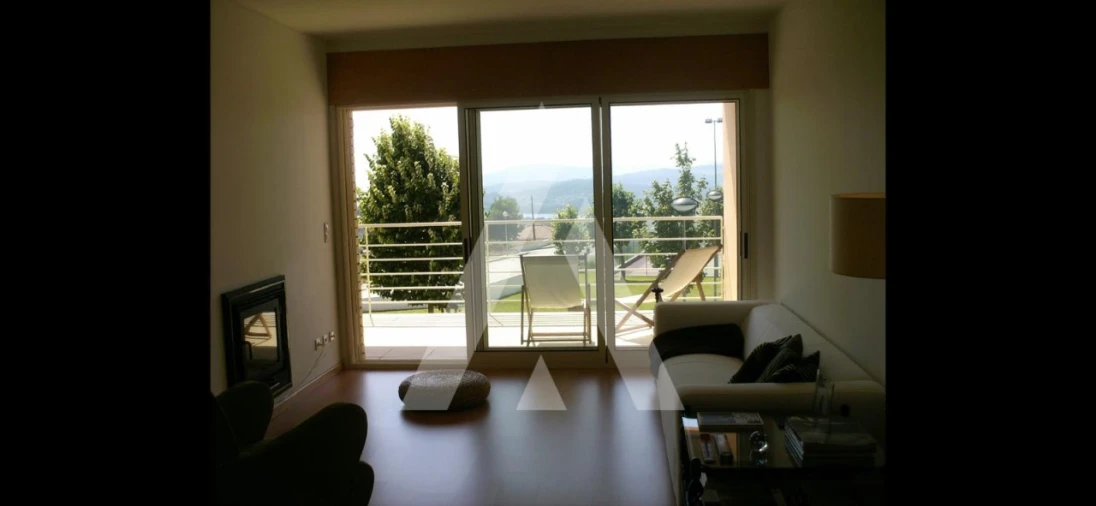 Apartamento T2 para Venda em Loivo Foto 4