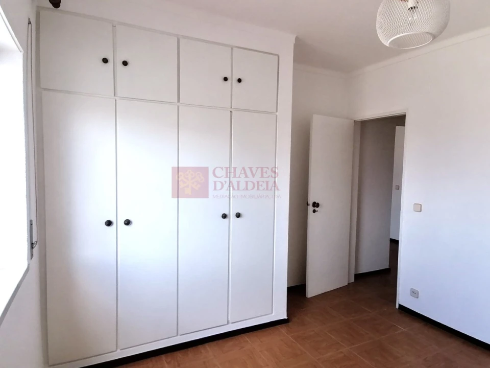 Apartamento T2 para Arrendamento em Ericeira Foto 4