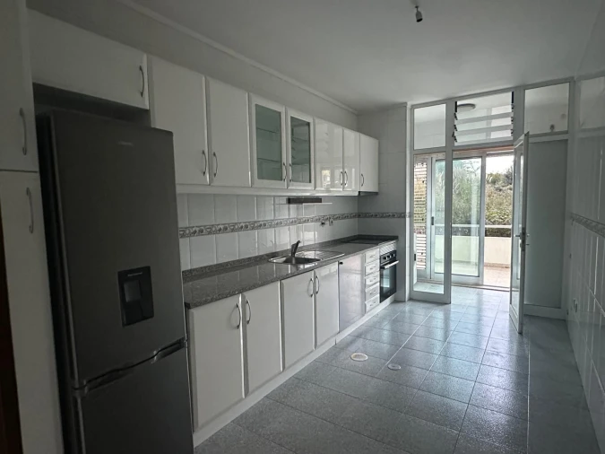 Apartamento T2 para Venda em Cidade da Maia Foto 5