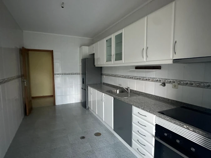 Apartamento T2 para Venda em Cidade da Maia Foto 6