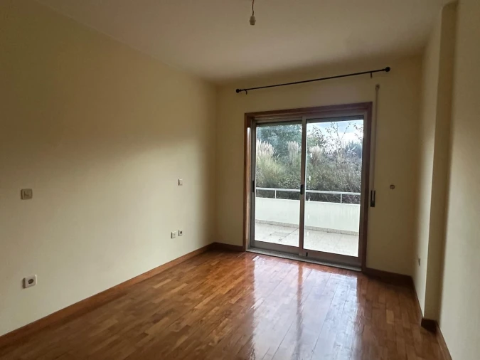 Apartamento T2 para Venda em Cidade da Maia Foto 8