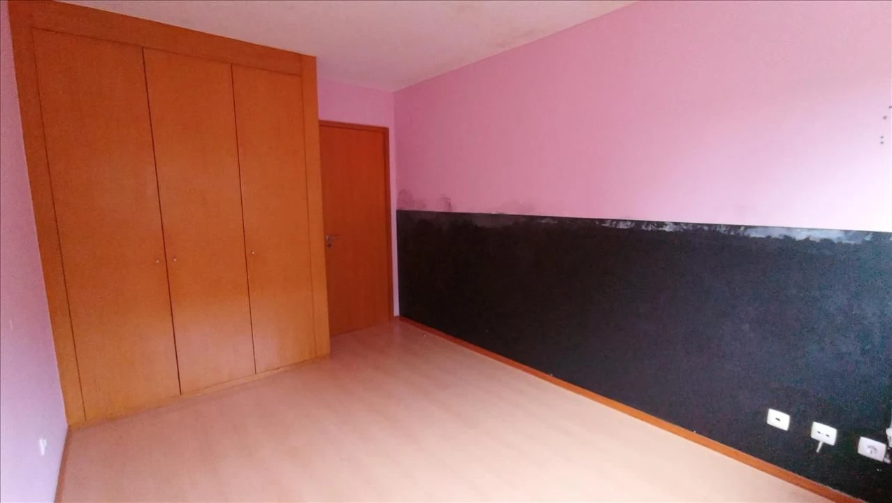 Apartamento T3 para Venda em Moreira Foto 12