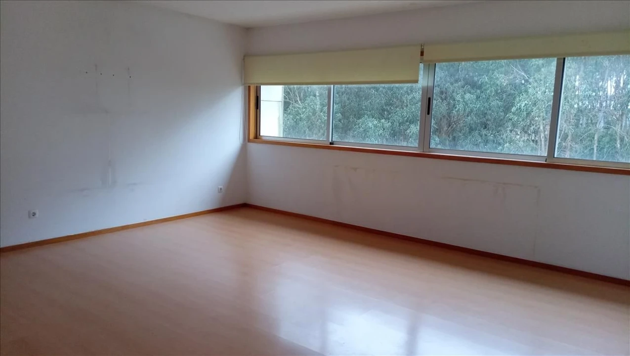 Apartamento T3 para Venda em Moreira Foto 2