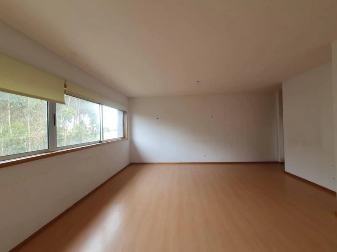 Apartamento T3 para Venda em Moreira Foto 2