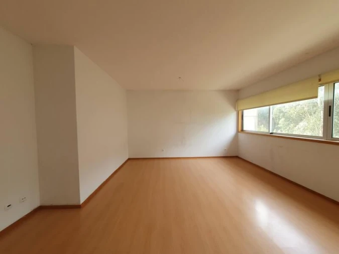 Apartamento T3 para Venda em Moreira Foto 3